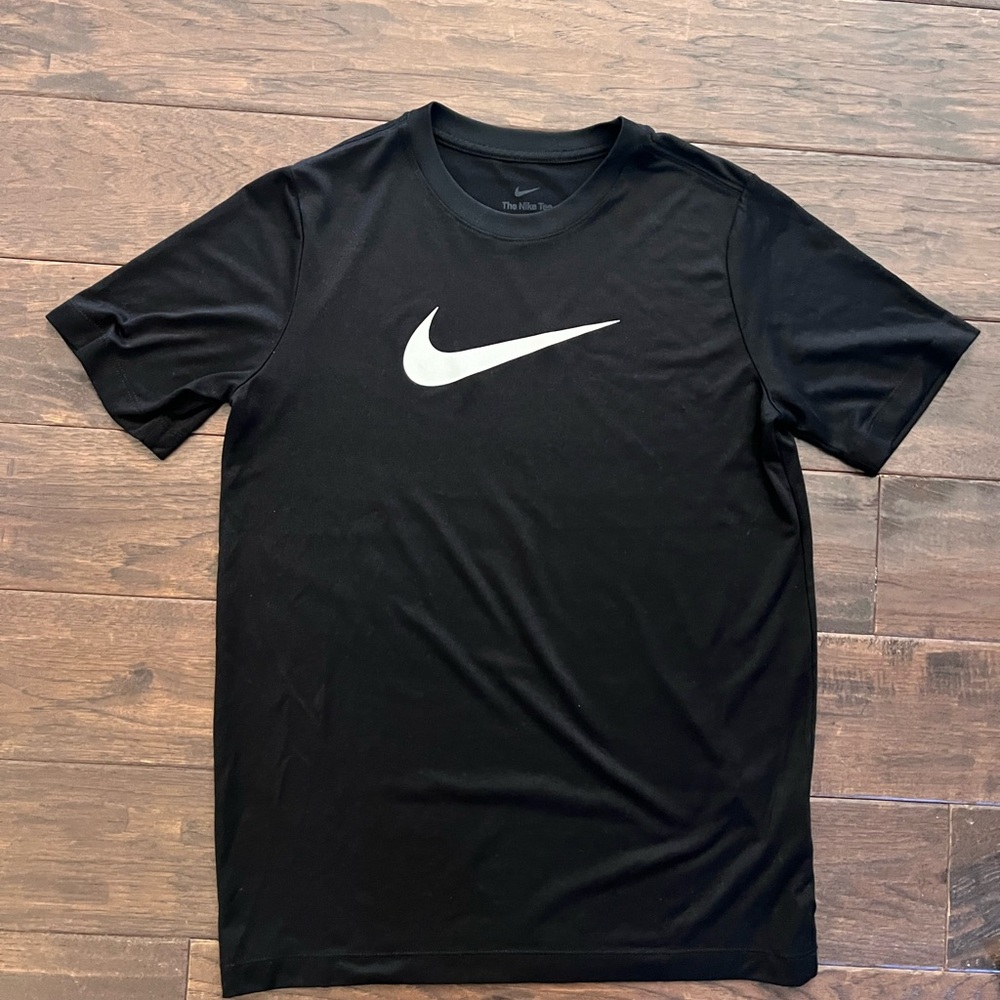 Nike Boys XL Dri-Fit Black T-Shirt